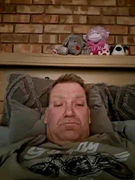 wallacelegend online show from September 11, 5:18 am