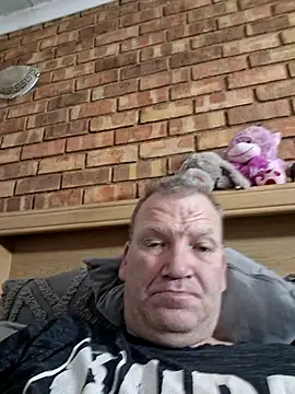 wallacelegend online show from November 11, 6:02 am