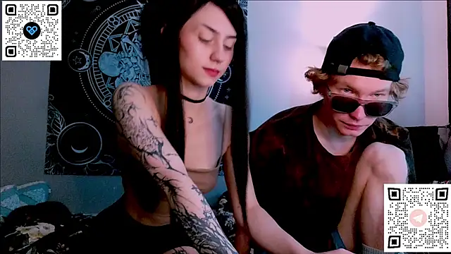 Snapshot of poisondevotion chatting on November 10, 10:25 am poisondevotion online show from November 10, 10:25 am