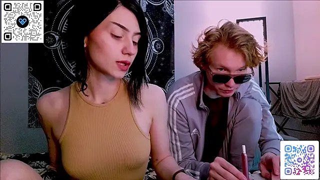 Snapshot of poisondevotion chatting on November 23, 10:59 am poisondevotion online show from November 23, 10:59 am