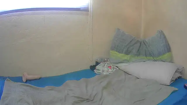 Snapshot of BigSexyEbony chatting on October 21, 11:22 am BigSexyEbony online show from October 21, 11:22 am