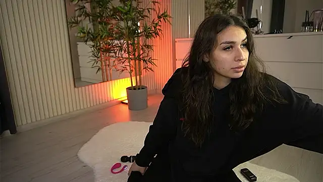 EmmaBlanco online show from March 19, 6:17 am