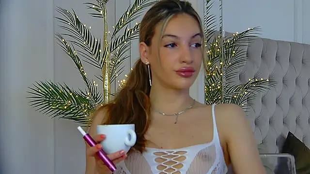 KimmDaviss online show from May 26, 7:37 am