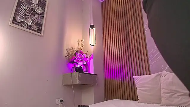 biancaa 18 online show from April 21, 7:28 pm