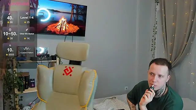 wwow meow online show from February 15, 3:53 pm