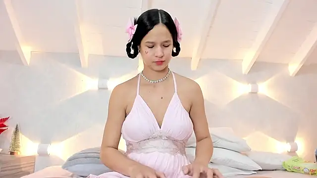 Princesita Sofia  online show from December 17, 8:37 pm