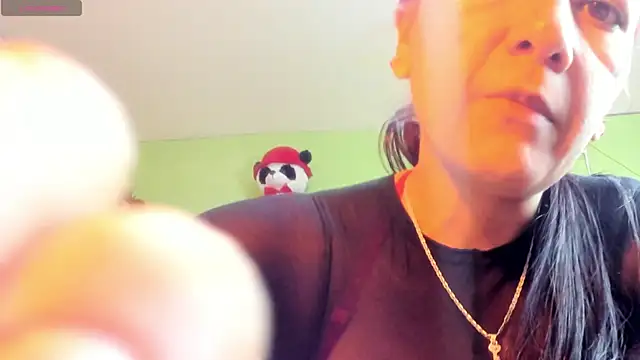 Snapshot of hot_Dariana_pantyhose chatting on November 10, 1:21 pm hot Dariana pantyhose online show from November 10, 1:21 pm