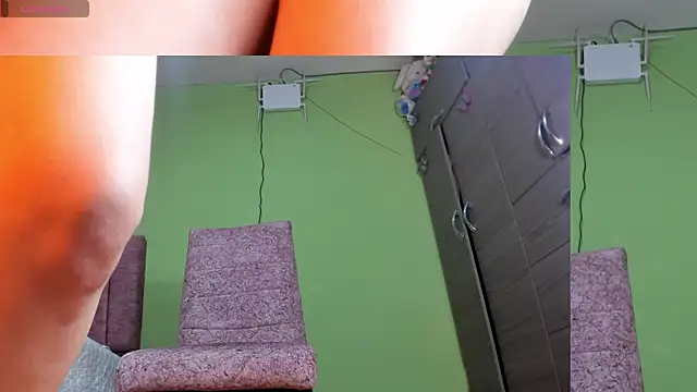 Snapshot of hot_Dariana_pantyhose chatting on November 22, 2:38 pm hot Dariana pantyhose online show from November 22, 2:38 pm