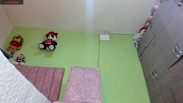 Snapshot of hot_Dariana_pantyhose chatting on November 26, 1:45 pm hot Dariana pantyhose online show from November 26, 1:45 pm