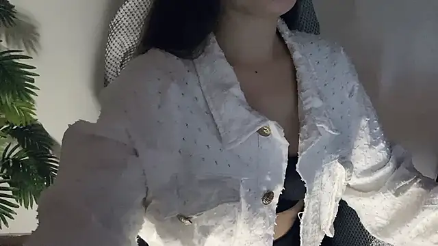 LiLi Sweetie online show from November 3, 2:35 am