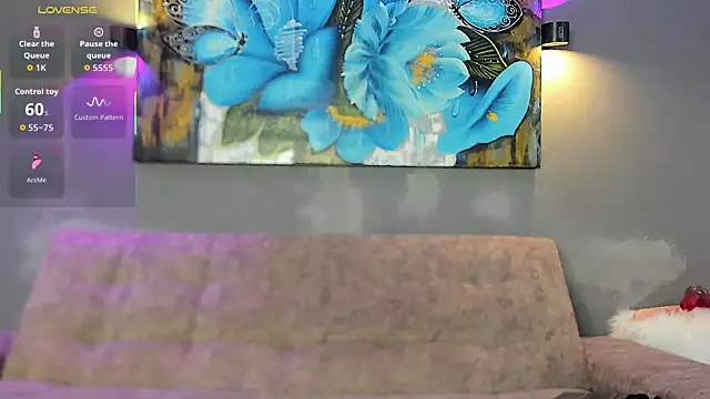 elizabeth lamer online show from April 8, 2:33 am