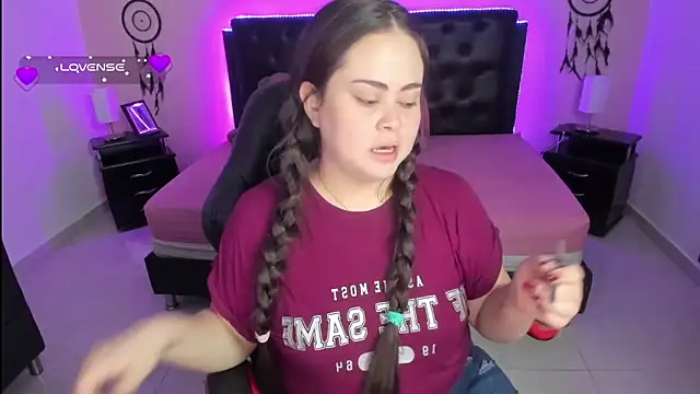 LolaVillalobos online show from October 1, 12:55 pm