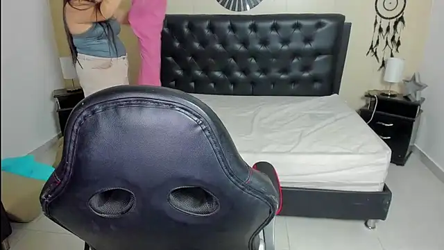 LolaVillalobos online show from October 11, 12:58 pm