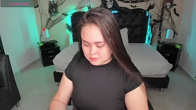 LolaVillalobos online show from November 1, 1:24 pm