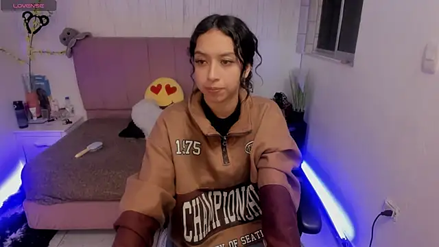 Snapshot of anna_moon11 chatting on September 17, 3:41 am anna moon11 online show from September 17, 3:41 am