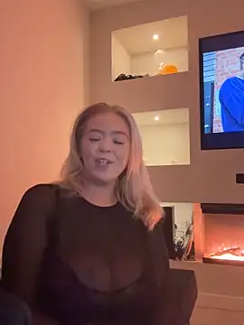 KaylaTrudi online show from September 20, 7:26 pm