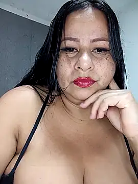 Snapshot of RosenRot07 chatting on October 27, 7:40 pm RosenRot07 online show from October 27, 7:40 pm