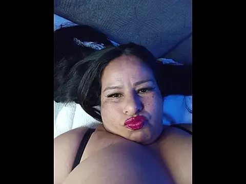 Snapshot of RosenRot07 chatting on November 5, 3:28 am RosenRot07 online show from November 5, 3:28 am