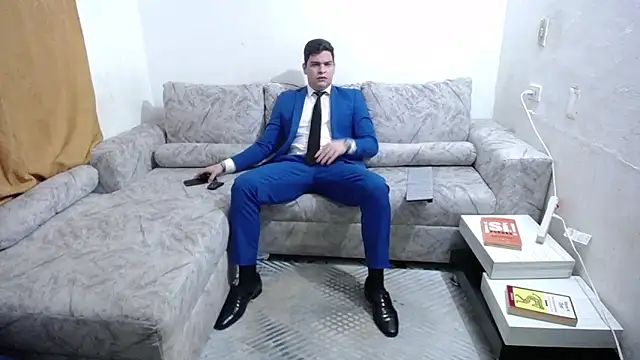 Victor Maitland online show from February 5, 3:55 am