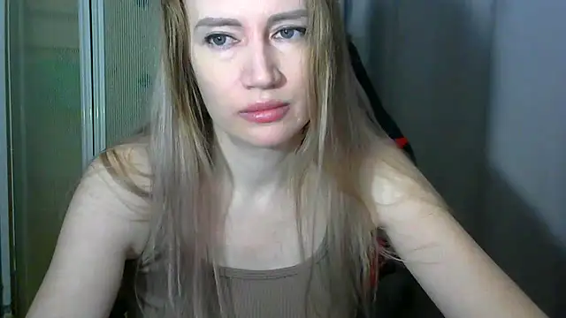 JessFoxxx online show from March 20, 3:11 am