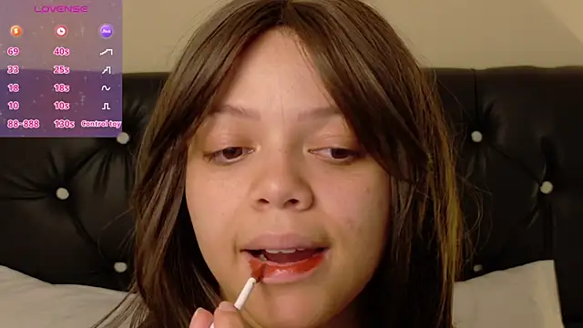 Snapshot of Amanda_sweet chatting on March 1, 10:53 pm Amanda sweet online show from March 1, 10:53 pm