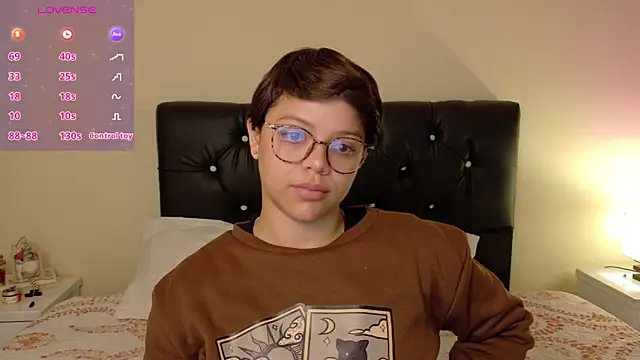 Snapshot of Amanda_sweet chatting on March 4, 1:06 pm Amanda sweet online show from March 4, 1:06 pm