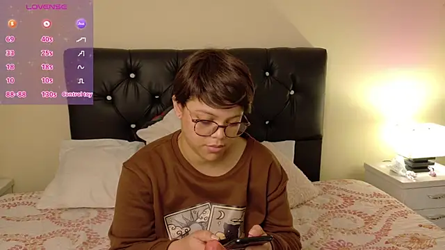 Snapshot of Amanda_sweet chatting on March 4, 4:09 pm Amanda sweet online show from March 4, 4:09 pm