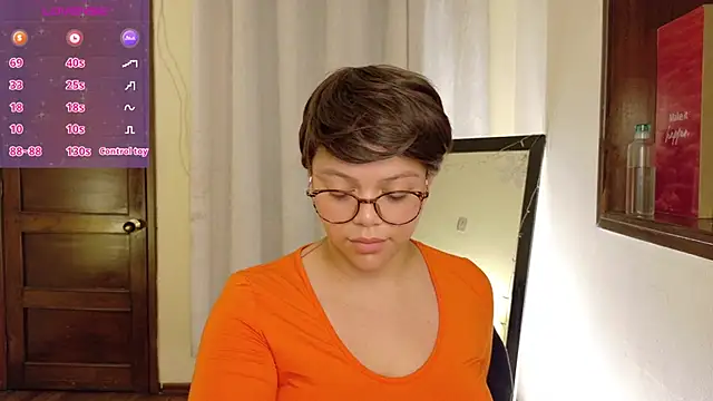 Snapshot of Amanda_sweet chatting on March 10, 3:41 pm Amanda sweet online show from March 10, 3:41 pm