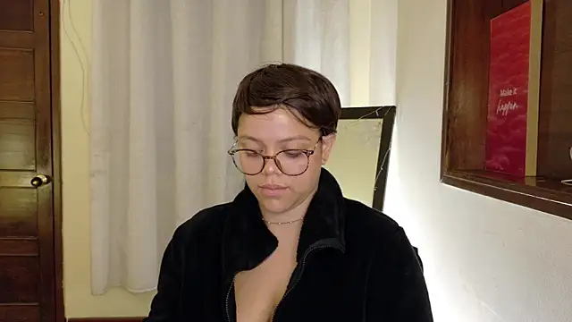 Snapshot of Amanda_sweet chatting on March 15, 3:27 pm Amanda sweet online show from March 15, 3:27 pm