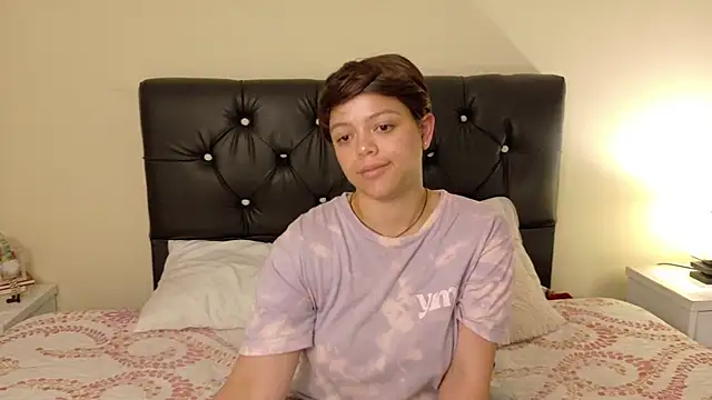 Snapshot of Amanda_sweet chatting on March 18, 6:15 pm Amanda sweet online show from March 18, 6:15 pm