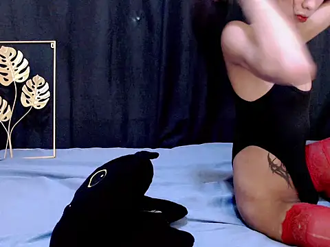 Ur latinahotpaprika online show from July 8, 1:59 pm