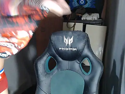 Snapshot of kenbigcockxx chatting on October 9, 11:52 am kenbigcockxx online show from October 9, 11:52 am