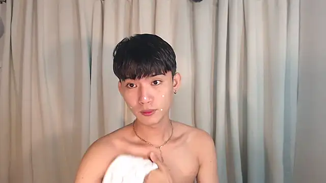 Snapshot of asian_dai chatting on September 24, 9:29 pm asian dai online show from September 24, 9:29 pm