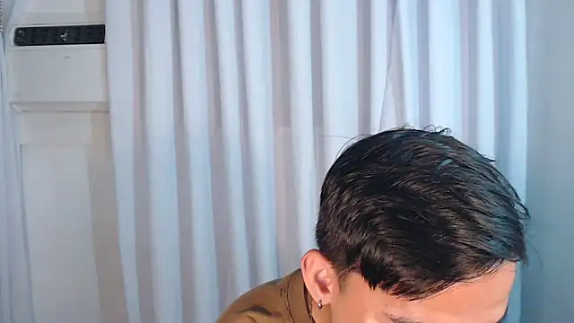 Snapshot of asian_dai chatting on November 26, 5:52 am asian dai online show from November 26, 5:52 am