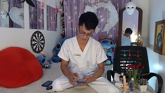 Snapshot of good_boy_in_bed chatting on September 29, 6:02 pm good boy in bed online show from September 29, 6:02 pm