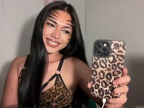 Snapshot of Jessyfoxxx_888 chatting on October 17, 5:37 pm Jessyfoxxx 888 online show from October 17, 5:37 pm