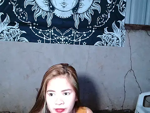 Snapshot of asian_pinaydaniela chatting on November 28, 2:14 am asian pinaydaniela online show from November 28, 2:14 am