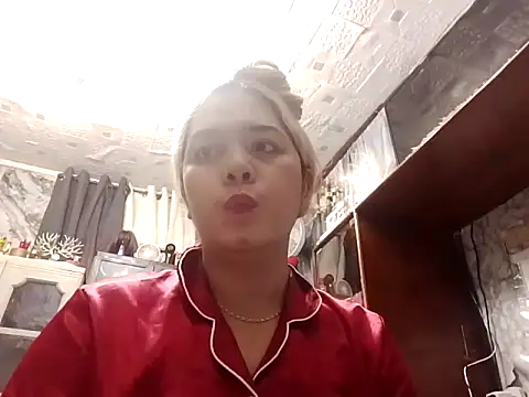 Snapshot of blonditax1111 chatting on October 3, 7:16 am blonditax1111 online show from October 3, 7:16 am
