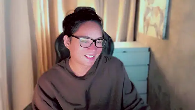 kaicromwell  online show from September 10, 5:29 am