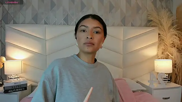 victoria   jonnes online show from September 18, 12:40 pm