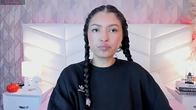 victoria   jonnes online show from October 5, 12:25 pm