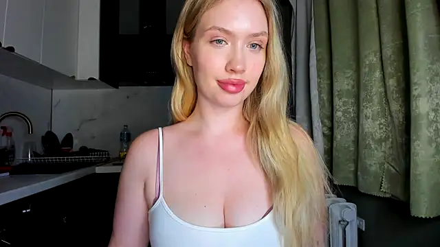 NicoleRiccii online show from October 5, 8:07 pm