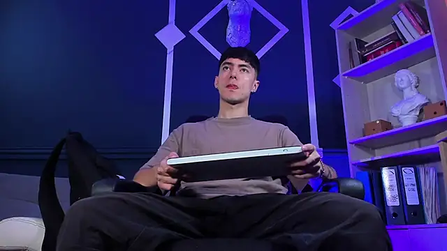 etham wolf  online show from September 10, 3:45 pm