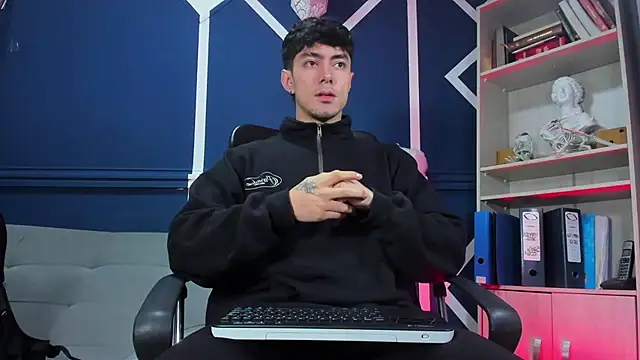 etham wolf  online show from November 14, 11:20 am