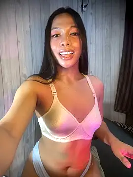 Snapshot of Lovely_Daugs chatting on November 14, 10:14 am Lovely Daugs online show from November 14, 10:14 am