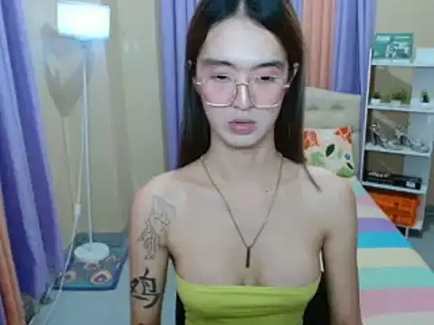 XxTsUncutAskaxX online show from May 27, 4:15 pm