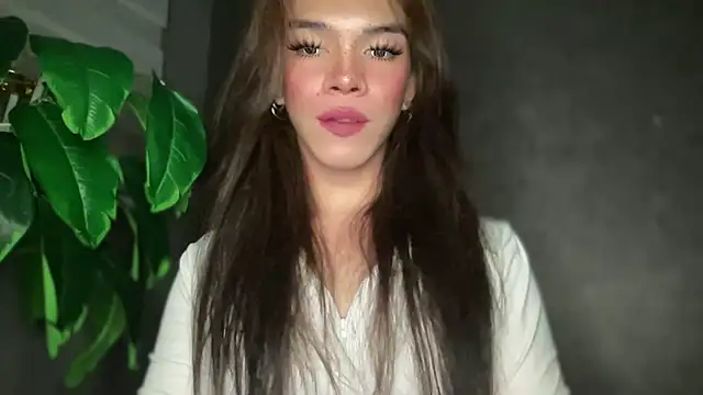 Misselliefayexxx online show from December 18, 1:39 pm