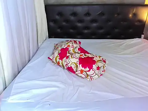 hotbabymaria online show from October 2, 12:17 am