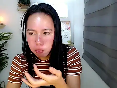 Snapshot of kimbratx chatting on November 6, 9:59 pm kimbratx online show from November 6, 9:59 pm