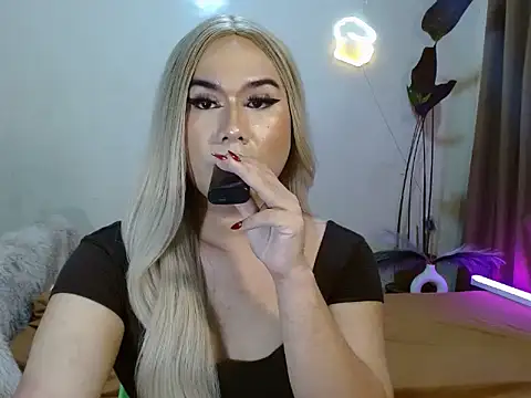 Snapshot of longoria_crawford chatting on September 19, 6:19 pm longoria crawford online show from September 19, 6:19 pm